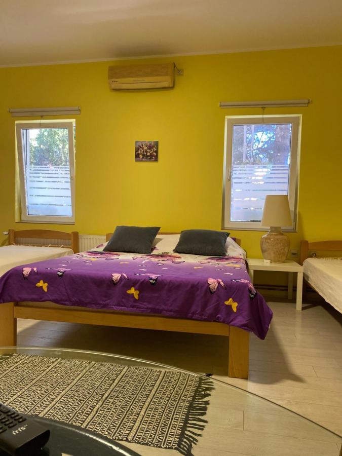Maslina Rooms Semendria Exterior foto