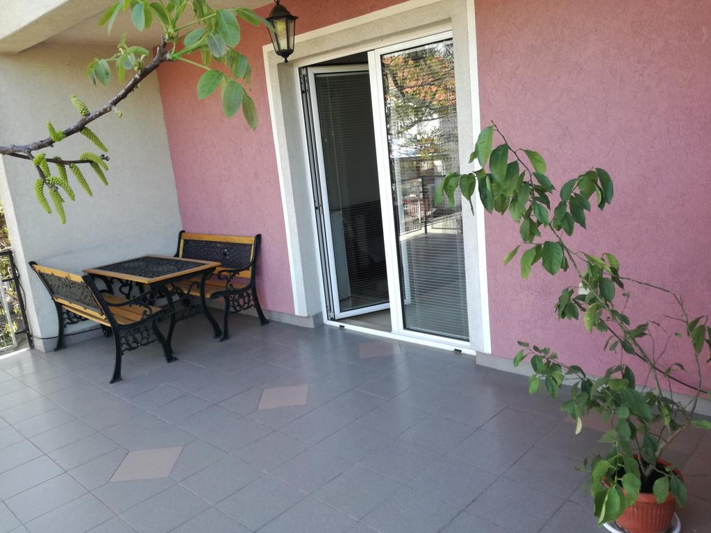 Maslina Rooms Semendria Exterior foto